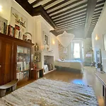 La Sainte Claire Йер